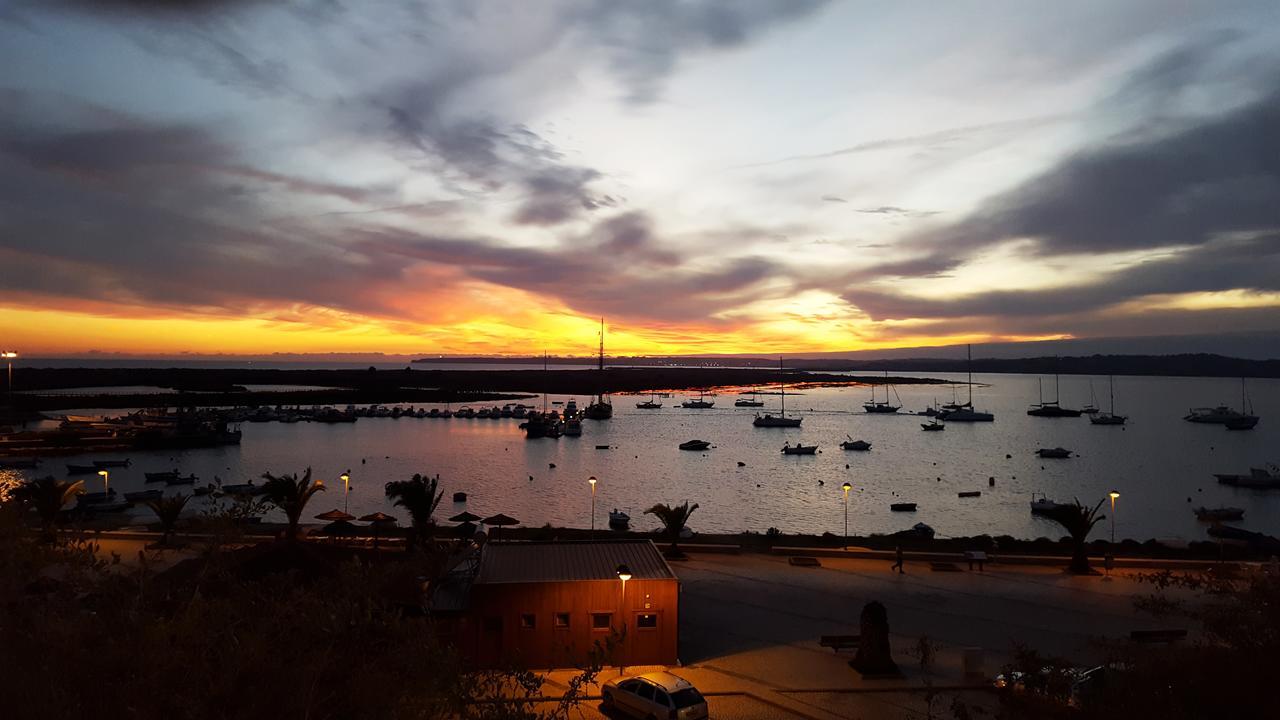 Ria Hostel Alvor ปอร์ติเมา ภายนอก รูปภาพ