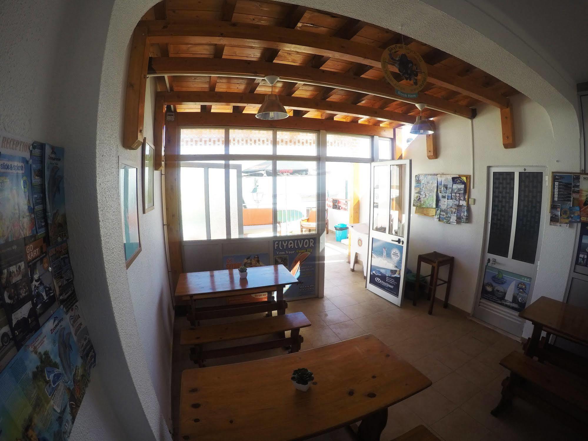 Ria Hostel Alvor ปอร์ติเมา ภายนอก รูปภาพ