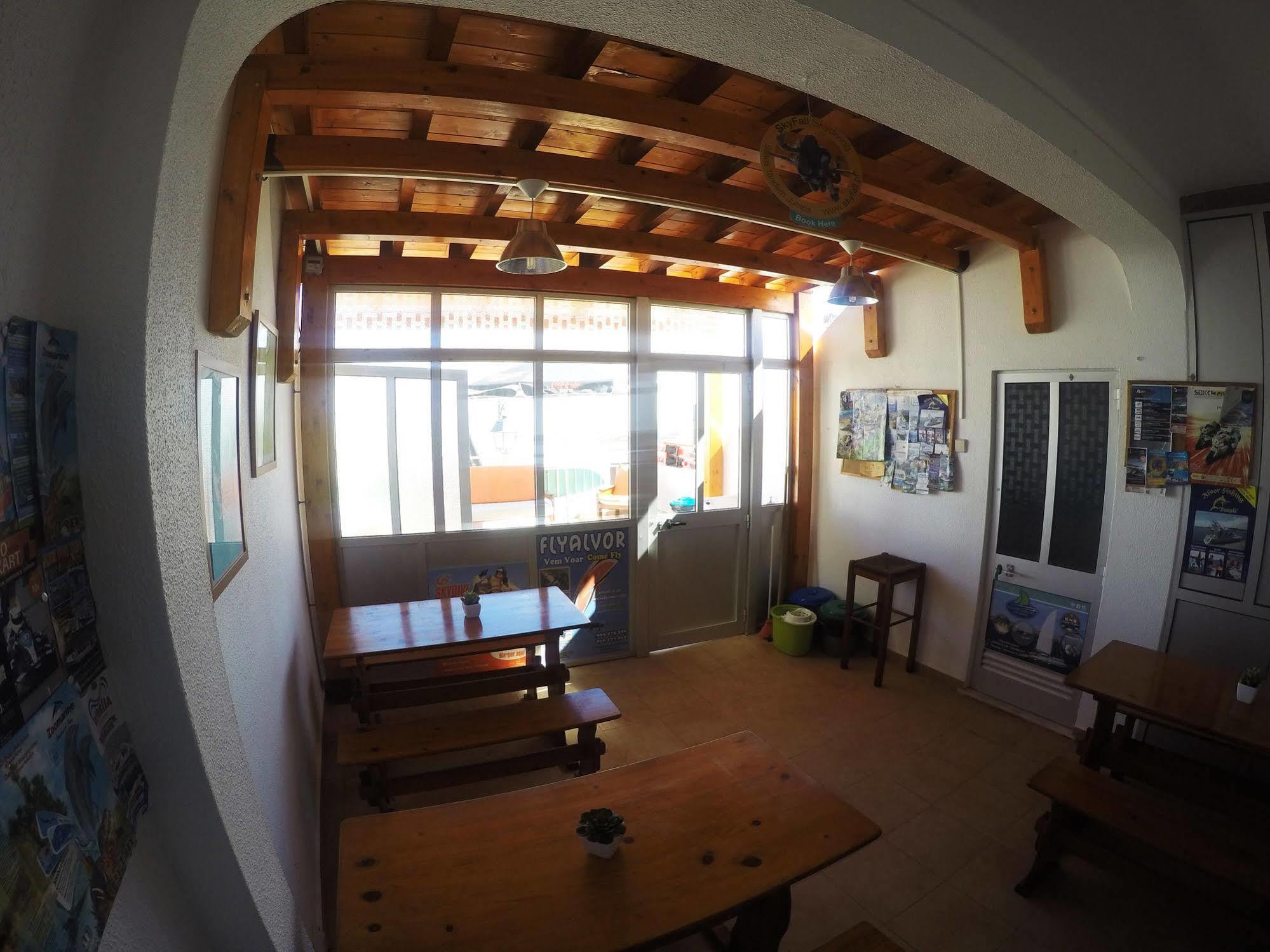 Ria Hostel Alvor ปอร์ติเมา ภายนอก รูปภาพ