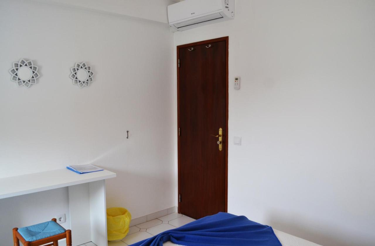 Ria Hostel Alvor ปอร์ติเมา ภายนอก รูปภาพ
